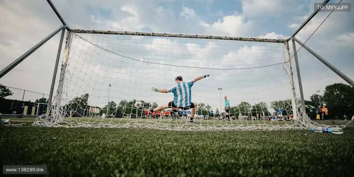 🎮 实时比分,弹幕狂欢,这里永不冷场!